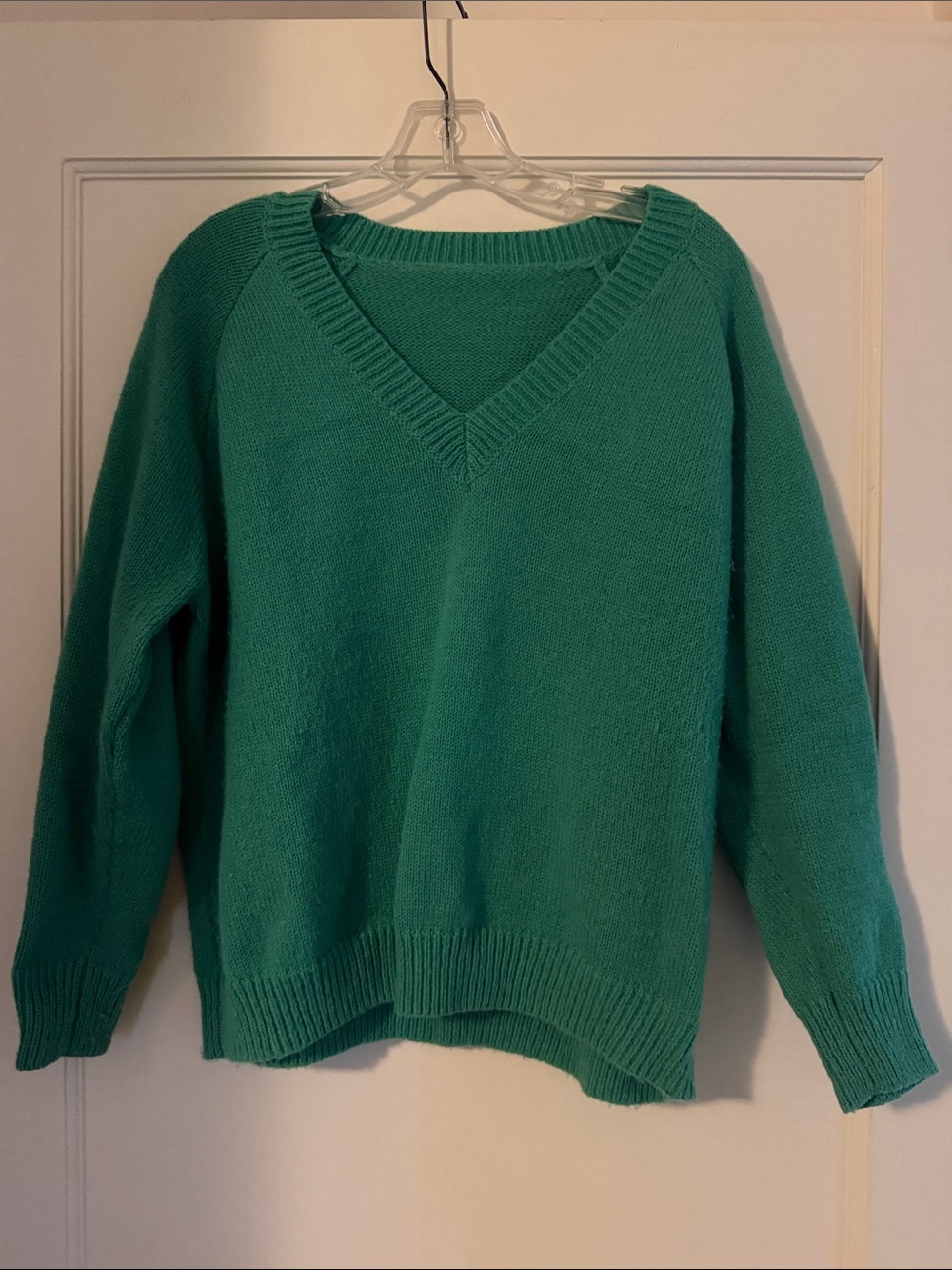 Women's V-Neck Knit Sweater - Green